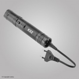 Shocker K82 avec lampe type 2 800 KV rechargeable AD738  DÉFENSE à 45,00 €