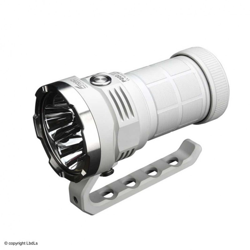 Lampe torche P200 blanche Fitorch 14 000 lumens FITORCH LAMPES FITORCH à 203,99 €