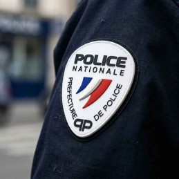 Patch PVC épaule 9 x 8 cm POLICE NATIONALE PP  BRASSARDS ET BANDEAUX à 5,00 €