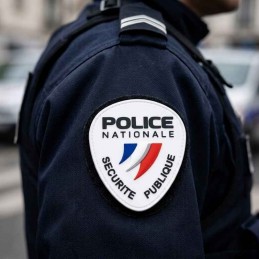 Patch PVC épaule 9 x 8 cm POLICE NATIONALE nouveau logo  BRASSARDS ET BANDEAUX à 5,00 €